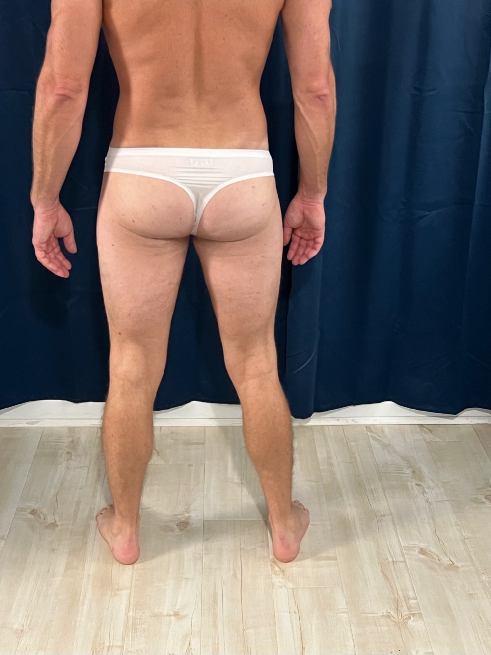 Men’s seamless white thong NWOT - Picture 4 of 4